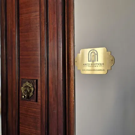 Πανσιόν Arco Boutique 4*