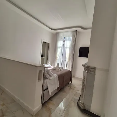 Arco Boutique 4* נאפולי